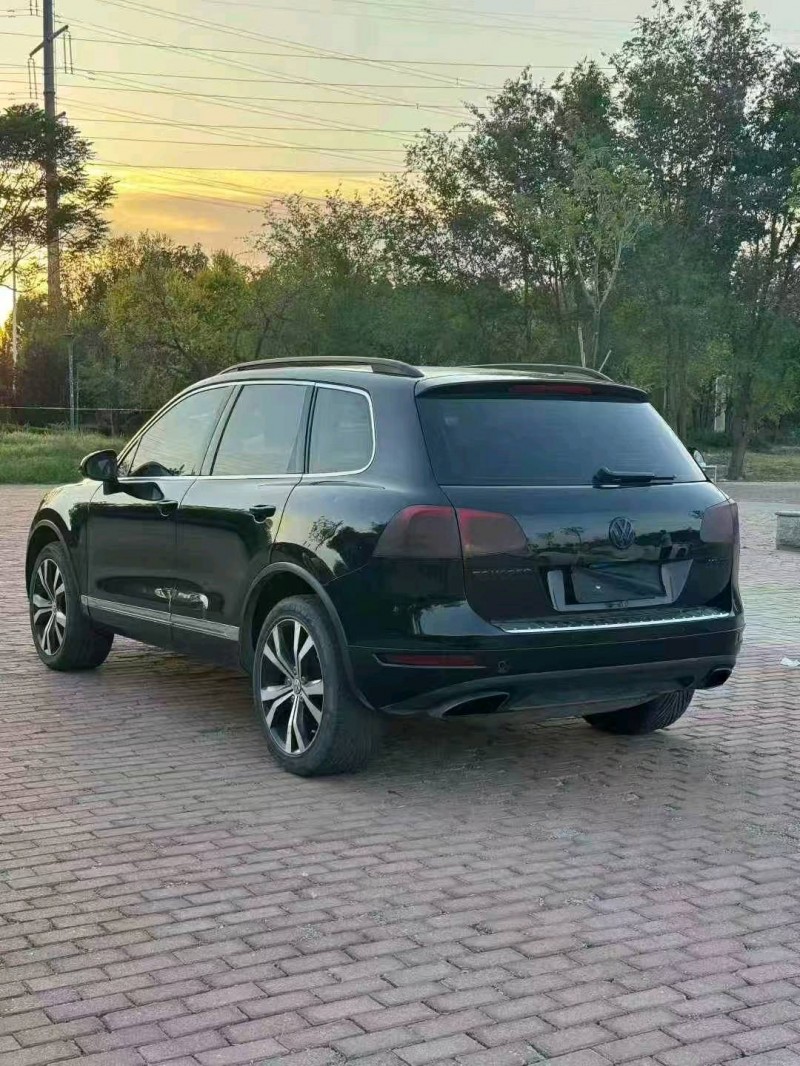 济宁13年大众途锐5