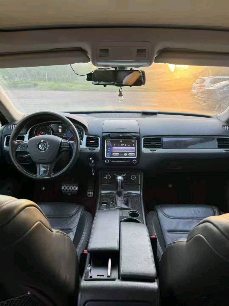 济宁13年大众途锐7