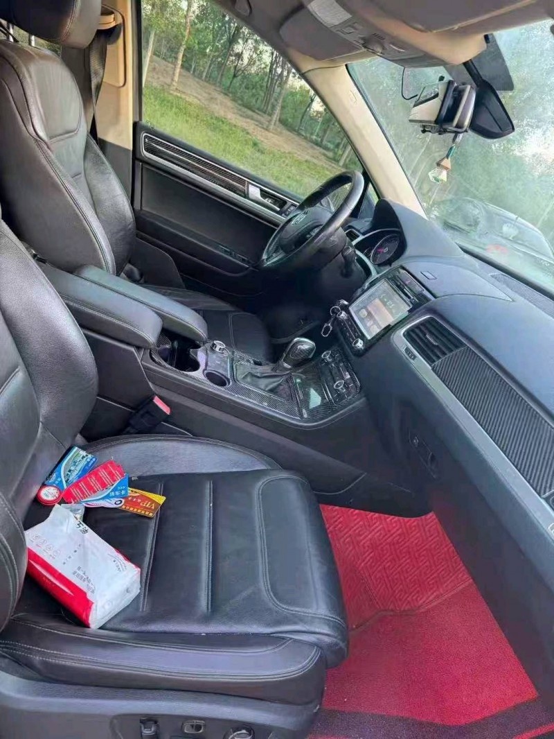 济宁13年大众途锐8