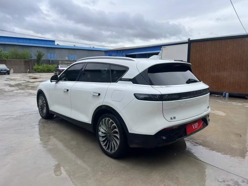 枣庄22年岚图汽车FREE7