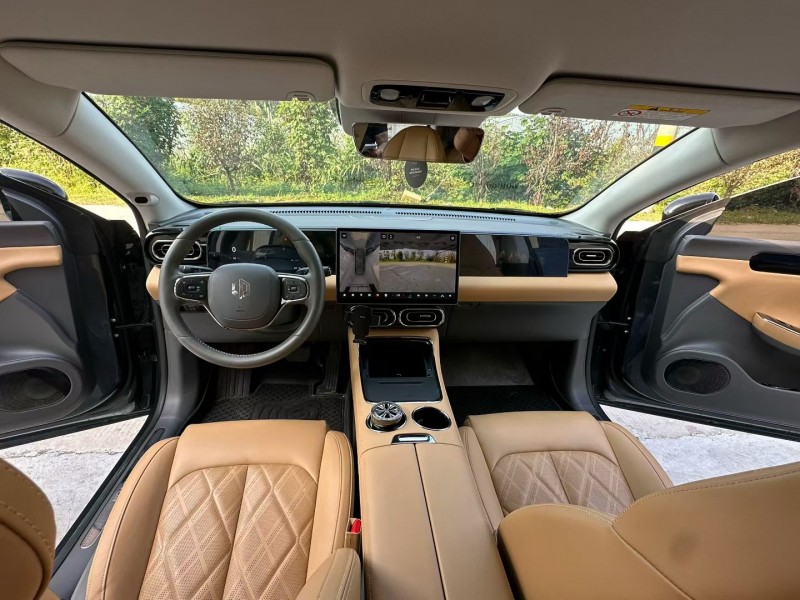 徐州24年零跑汽车C017