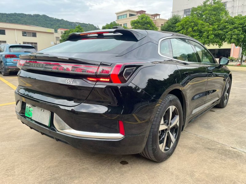 中山24年极氪汽车0015