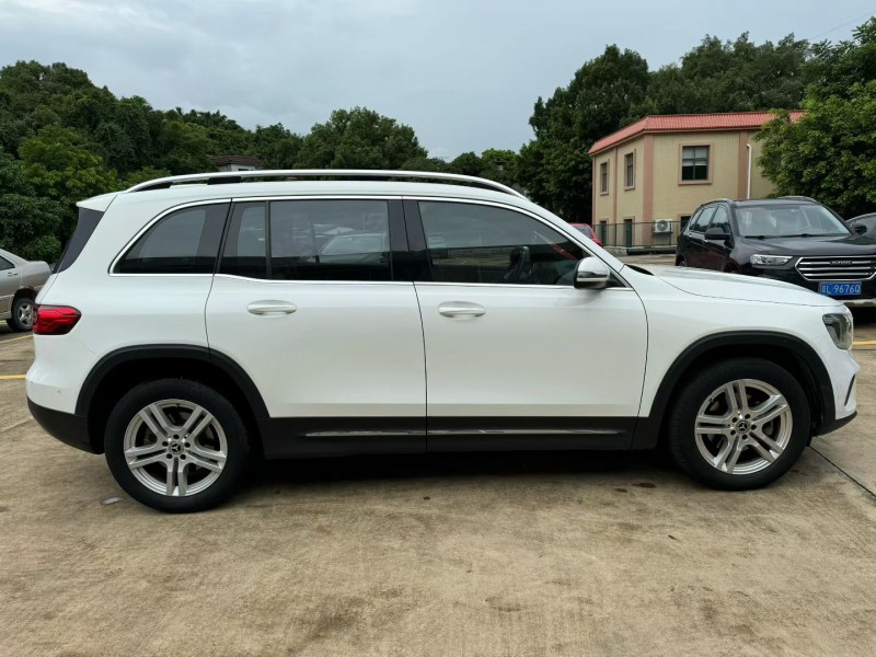 中山21年奔驰GLB2