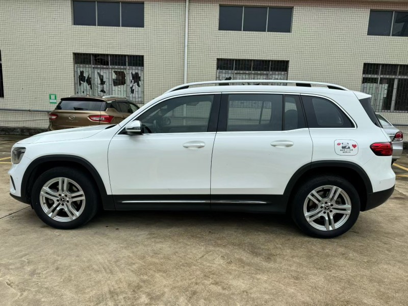 中山21年奔驰GLB3