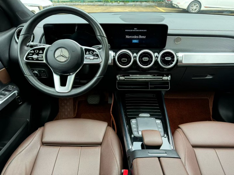 中山21年奔驰GLB7