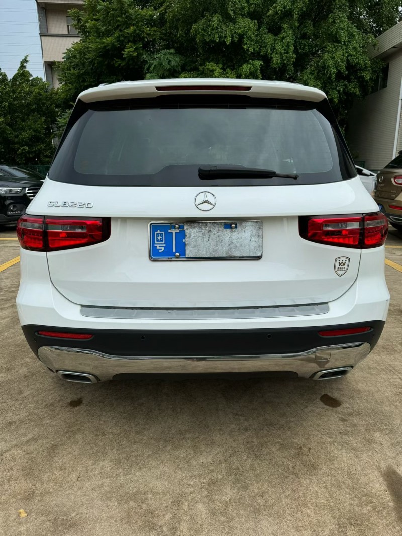 中山21年奔驰GLB9