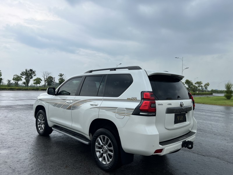 盐城19年丰田普拉多9