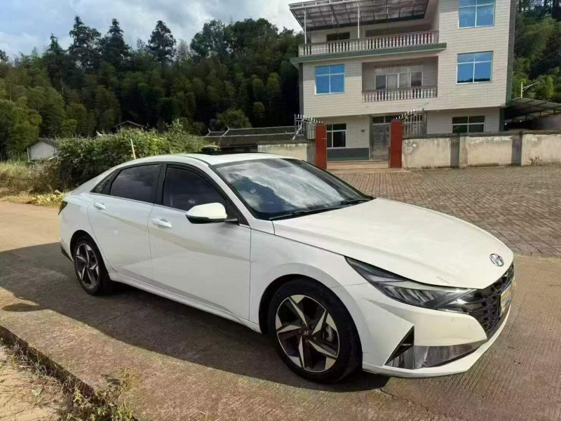 厦门23年现代伊兰特2