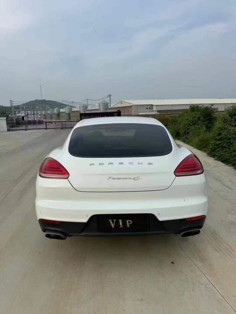 芜湖16年保时捷帕拉梅拉8