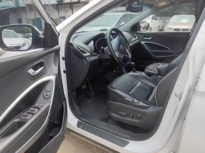 常德17年现代新胜达6