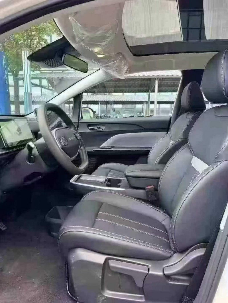 东莞25年启辰VX65