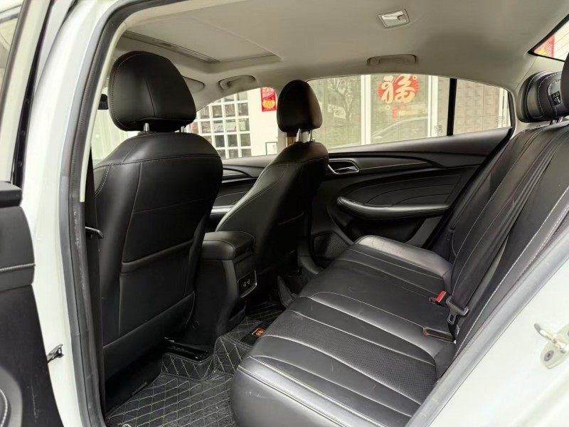 广州20年荣威i53