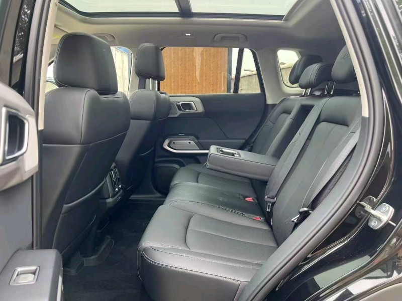 枣庄25年比亚迪方程豹5