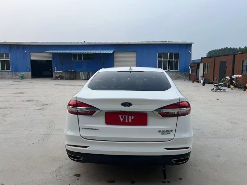 枣庄22年福特蒙迪欧9