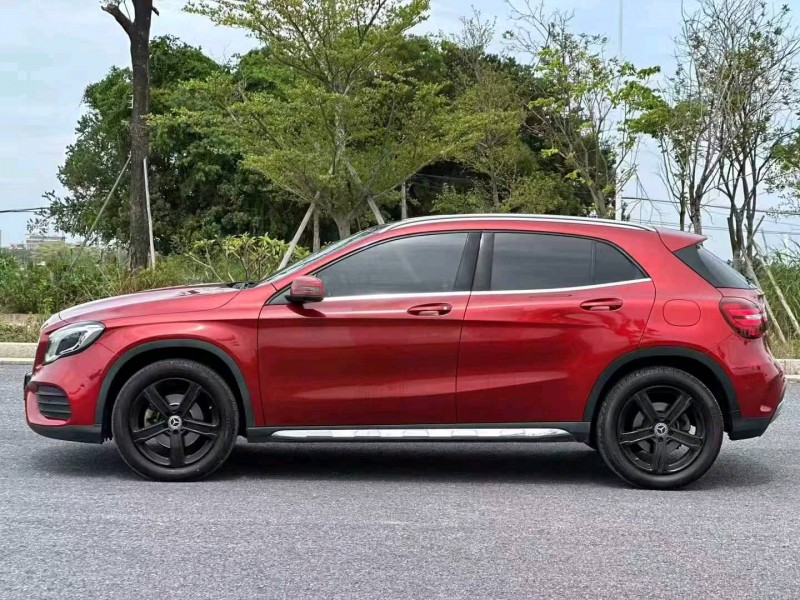 肇庆19年奔驰GLA2