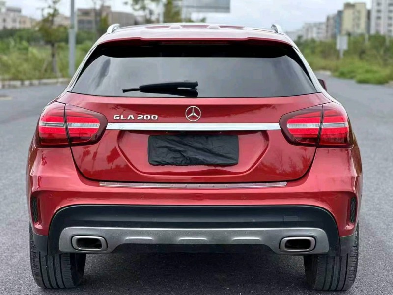 肇庆19年奔驰GLA8