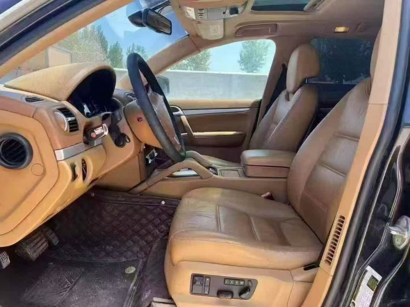 枣庄11年保时捷卡宴4