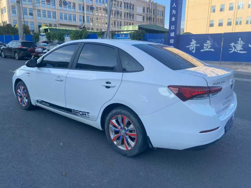 娄底20年别克英朗5