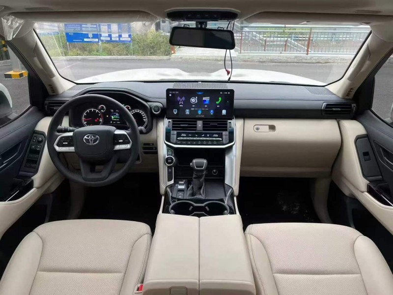 重庆24年丰田兰德酷路泽4