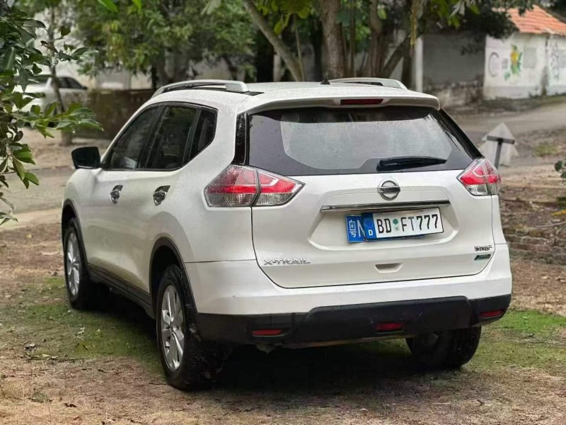 江门16年日产奇骏7