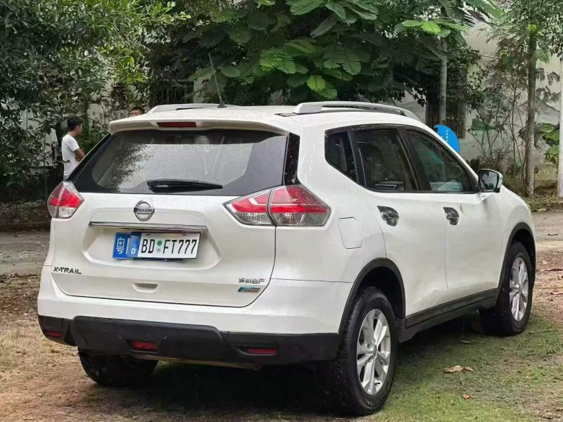 江门16年日产奇骏8