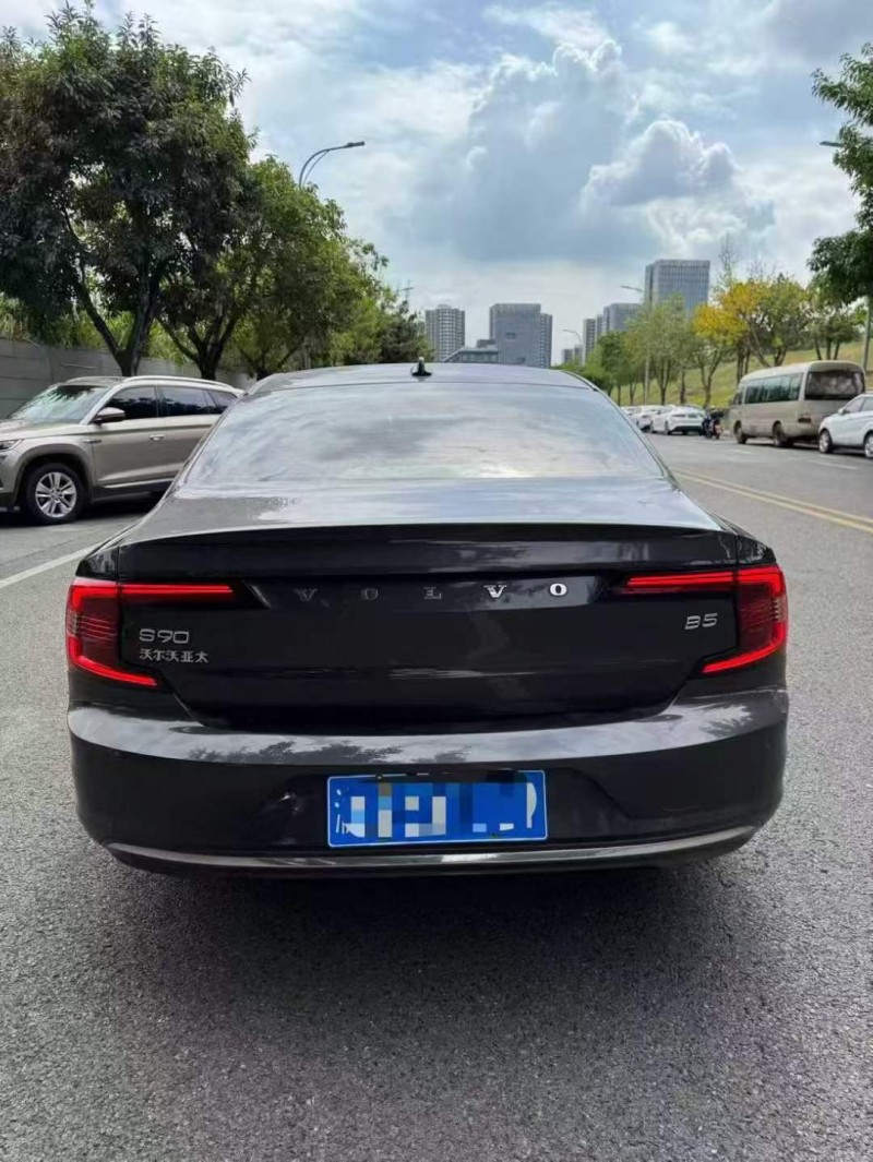 重庆21年沃尔沃S909