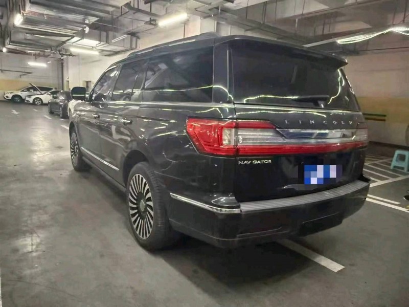 重庆19年林肯领航员7