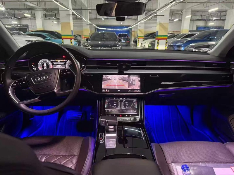 重庆23年奥迪A8L4