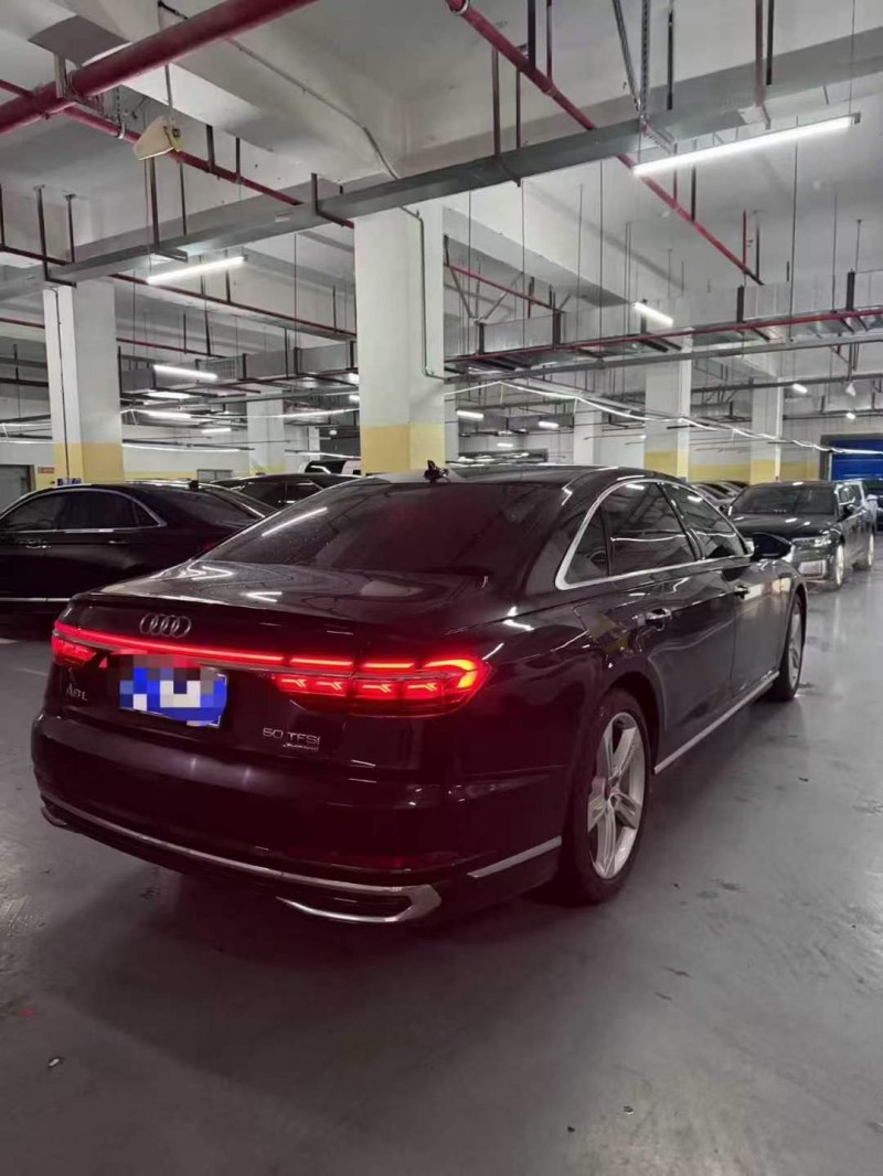 重庆23年奥迪A8L7