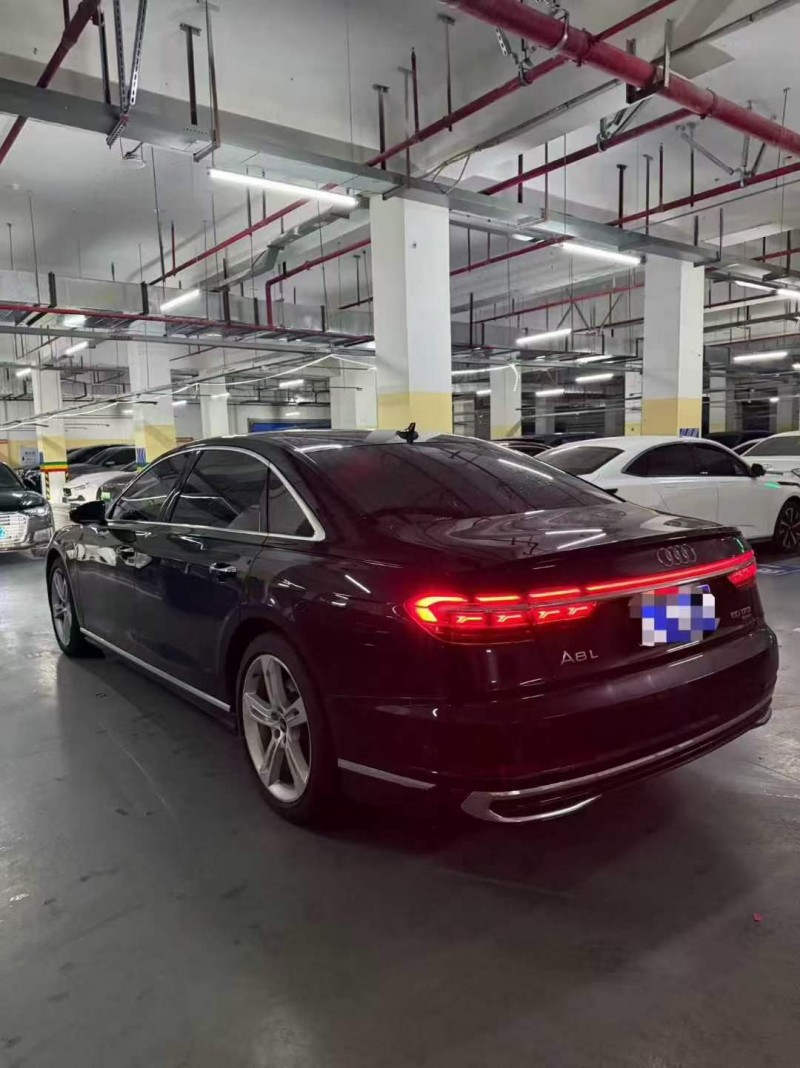 重庆23年奥迪A8L8