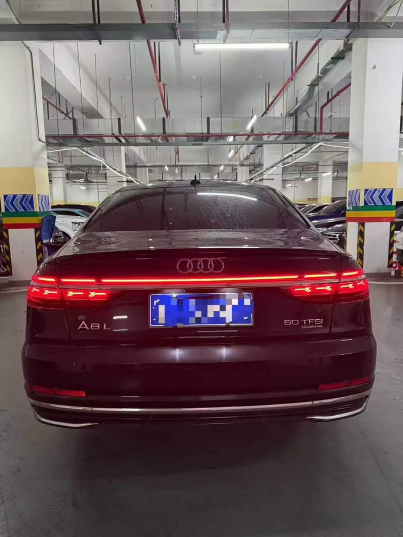 重庆23年奥迪A8L9