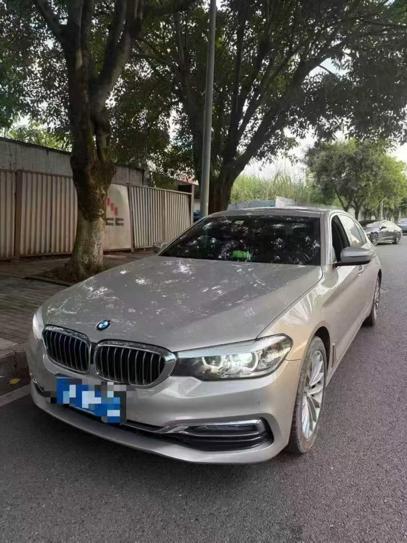 重庆18年宝马5系2