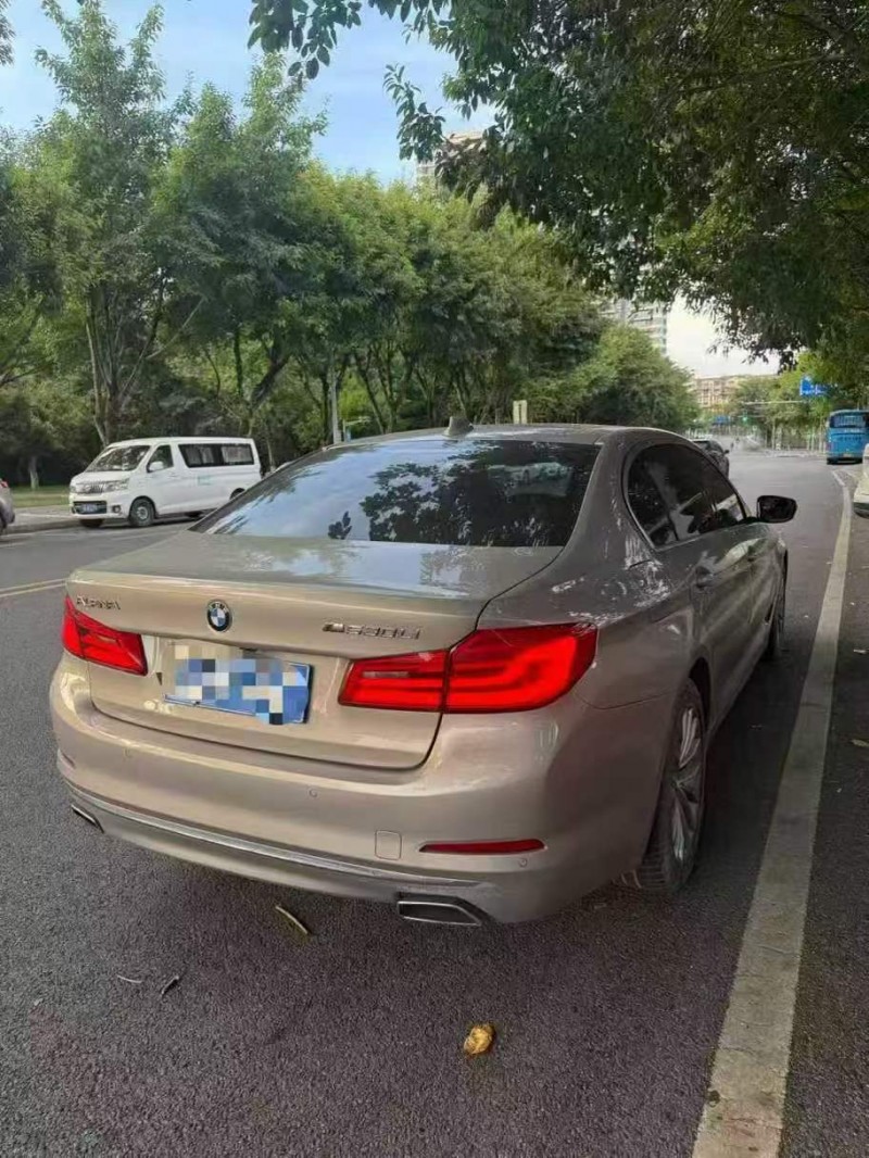 重庆18年宝马5系6
