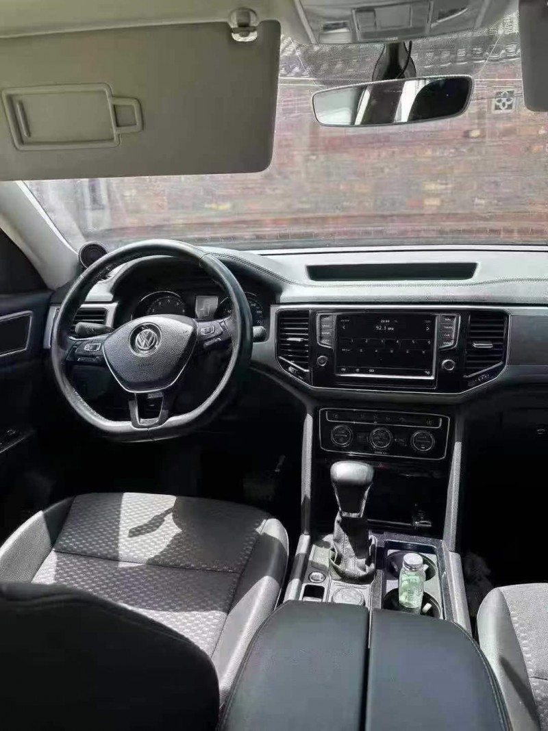 珠海18年大众途昂4