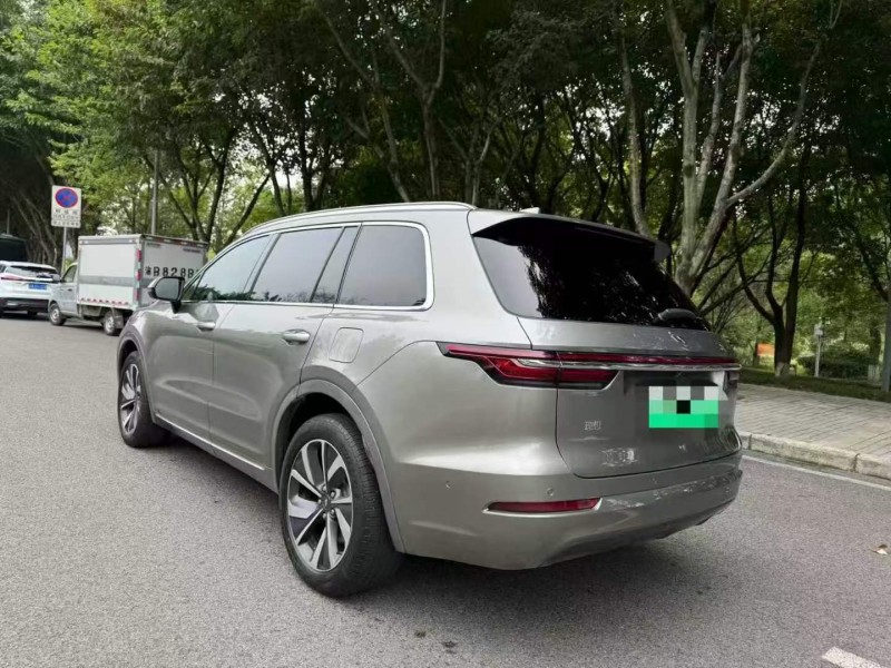 重庆21年理想理想ONE9