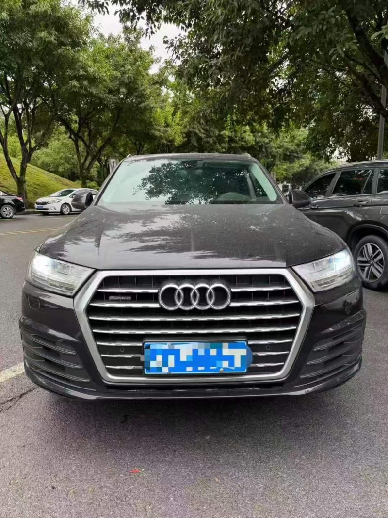重庆18年奥迪Q71