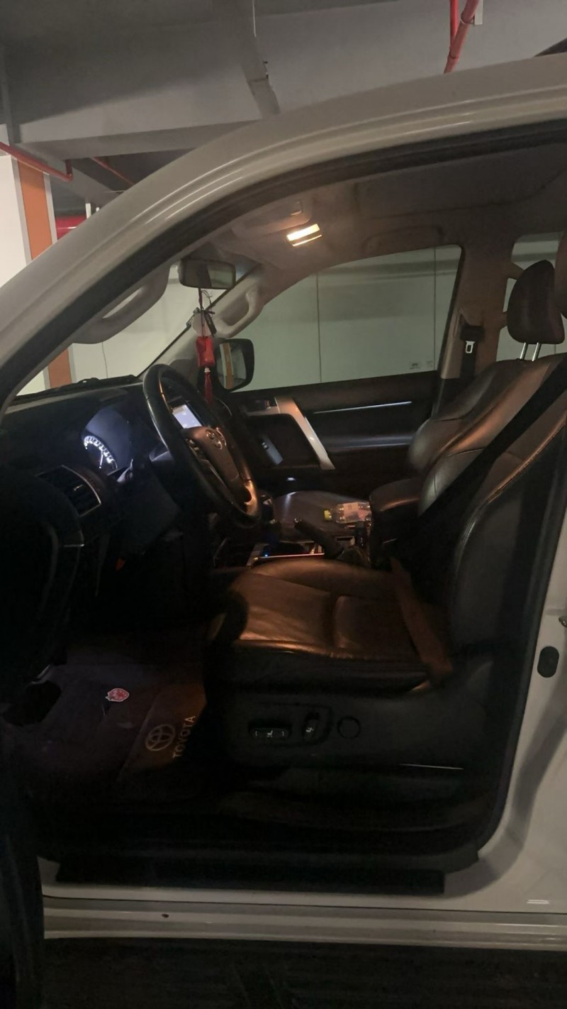 济南20年丰田普拉多4