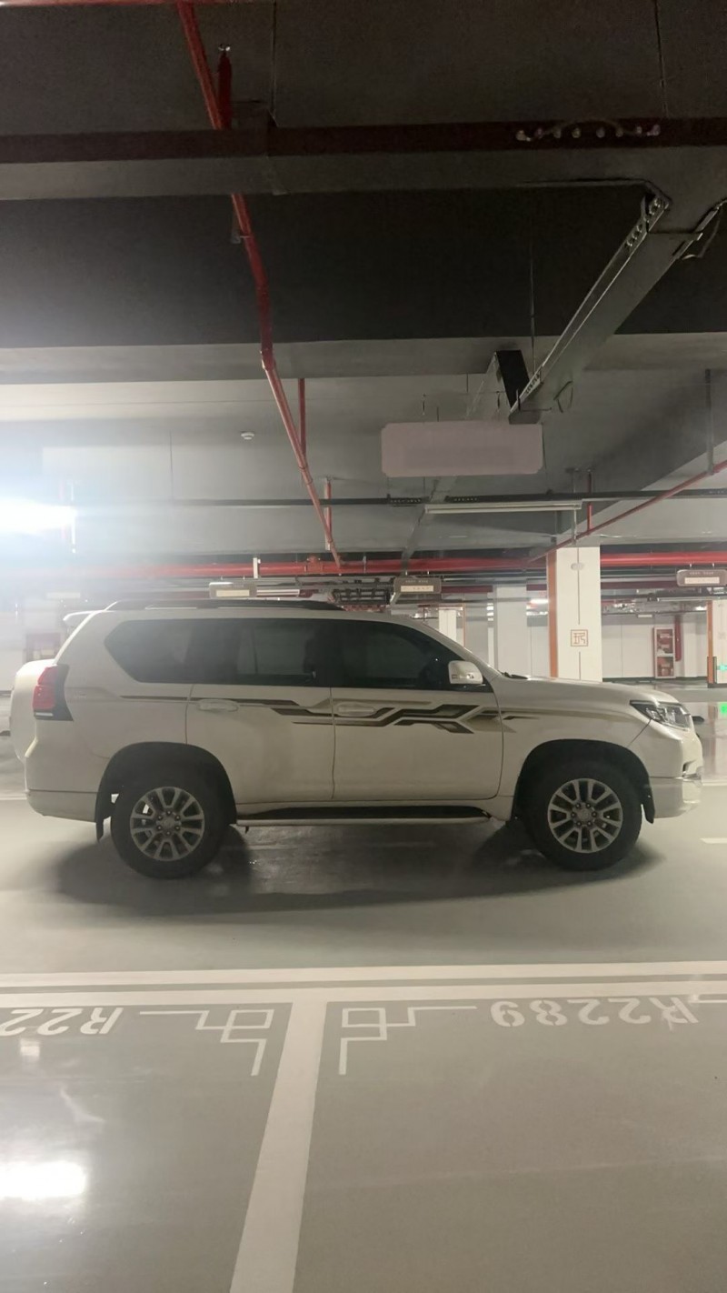 济南20年丰田普拉多7