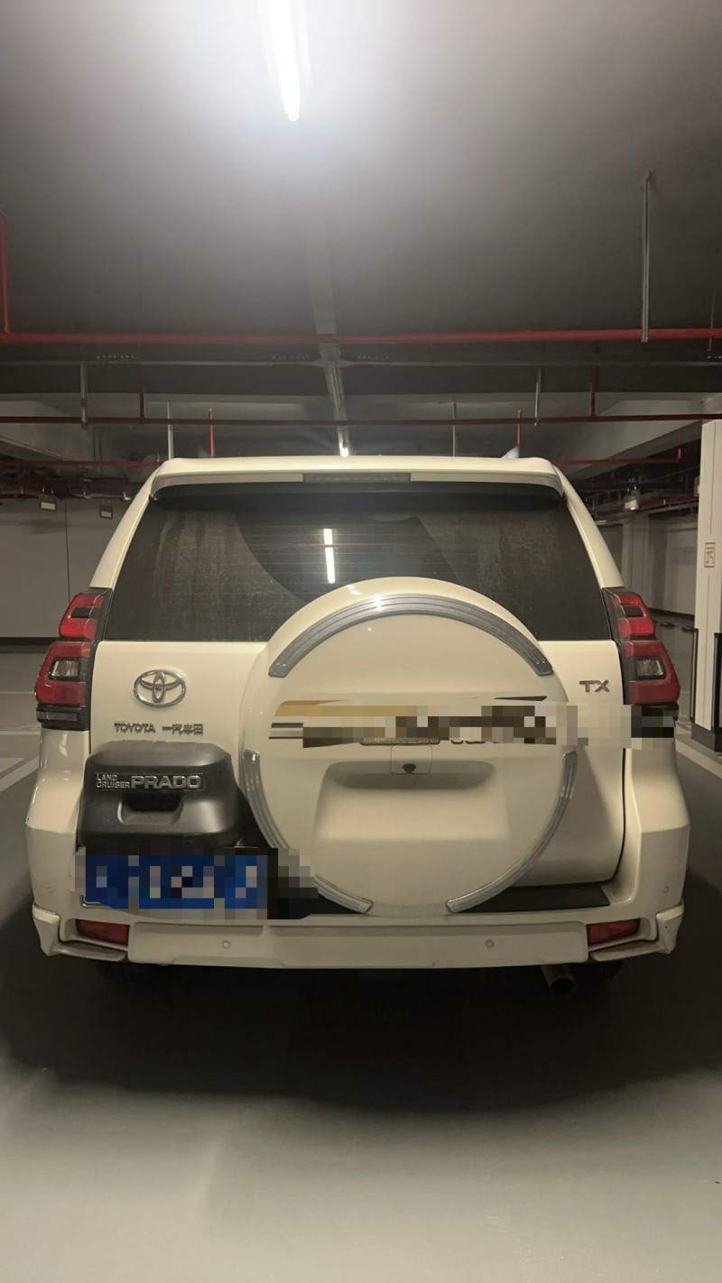 济南20年丰田普拉多9