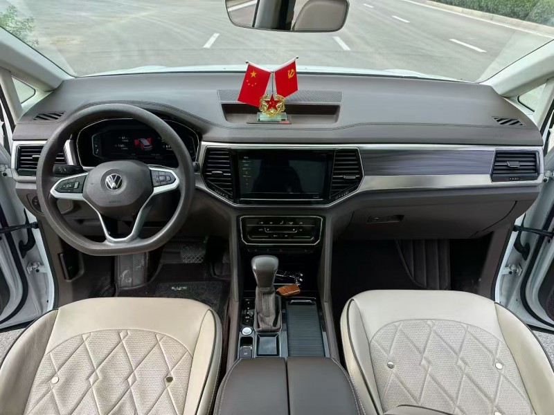 枣庄21年大众威然6