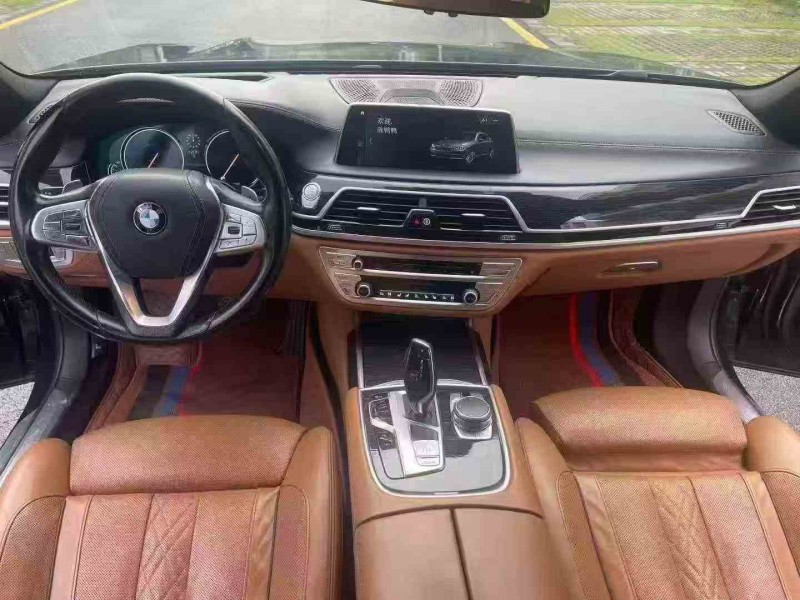 广州17年宝马7系5