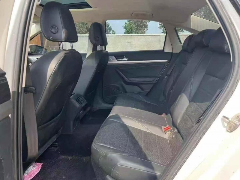 枣庄21年大众朗逸5