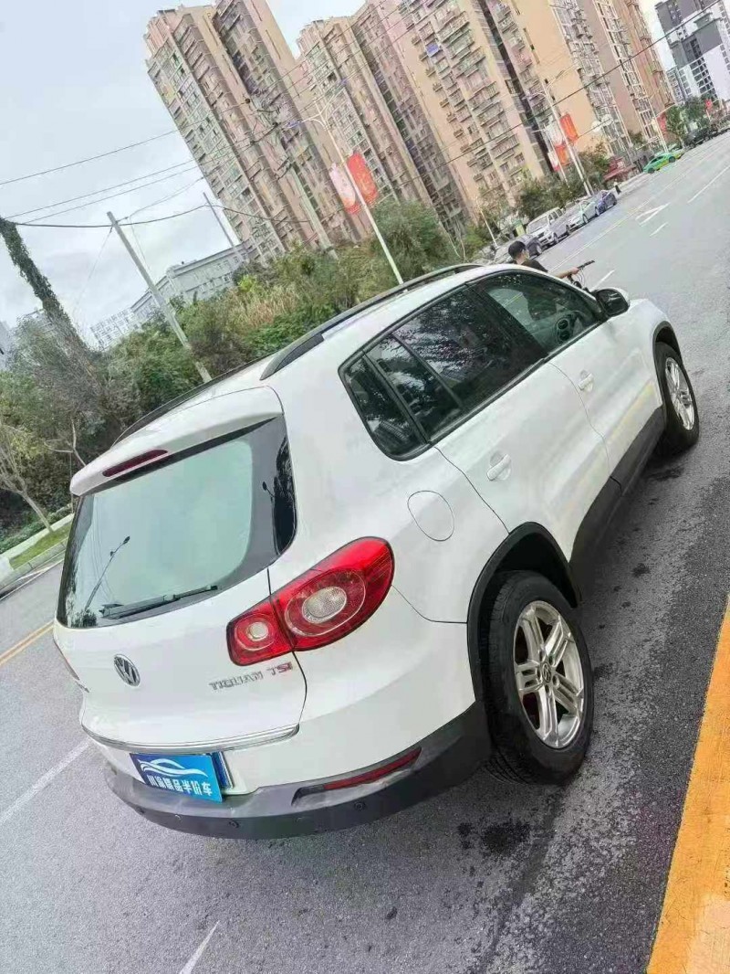 达州13年大众途观5