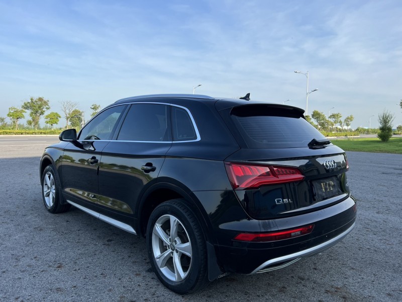 盐城19年奥迪Q59