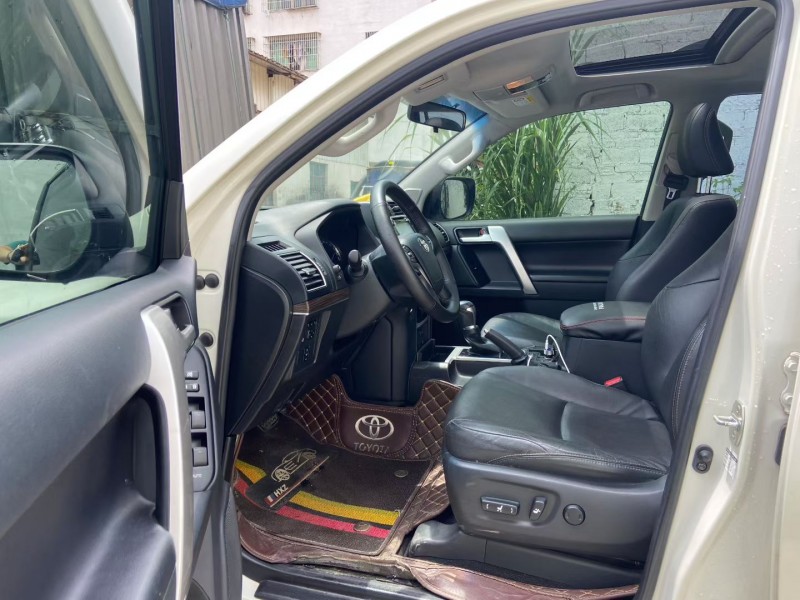 广州20年丰田普拉多4