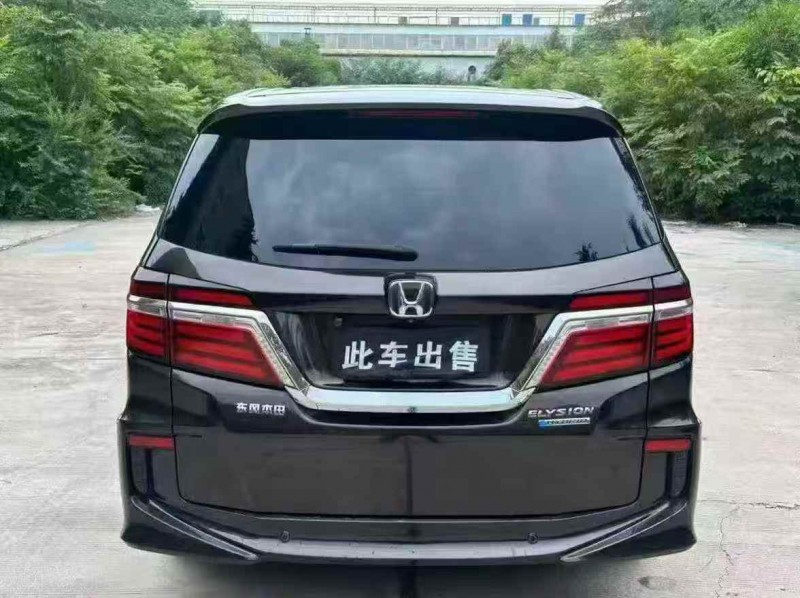 景德镇18年本田艾力绅9