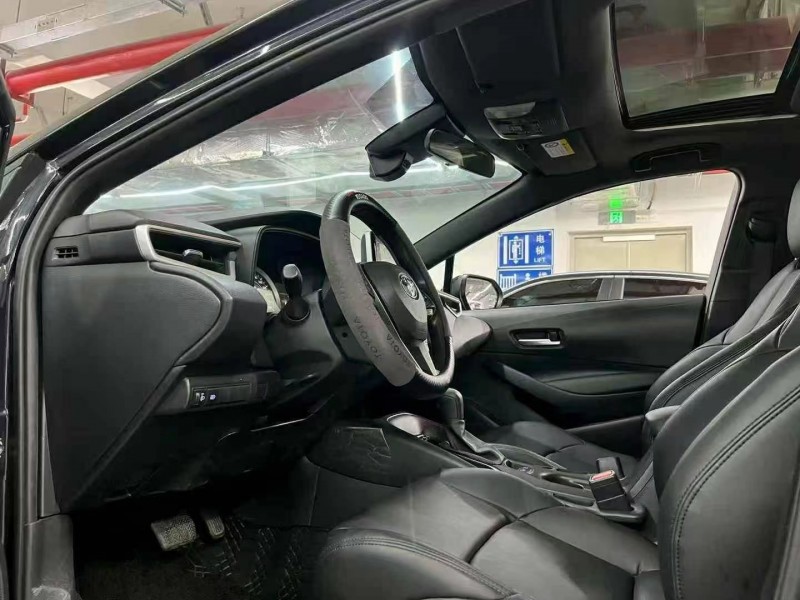 深圳22年丰田雷凌4