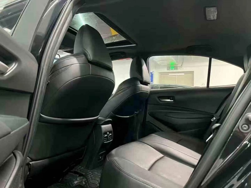 深圳22年丰田雷凌6