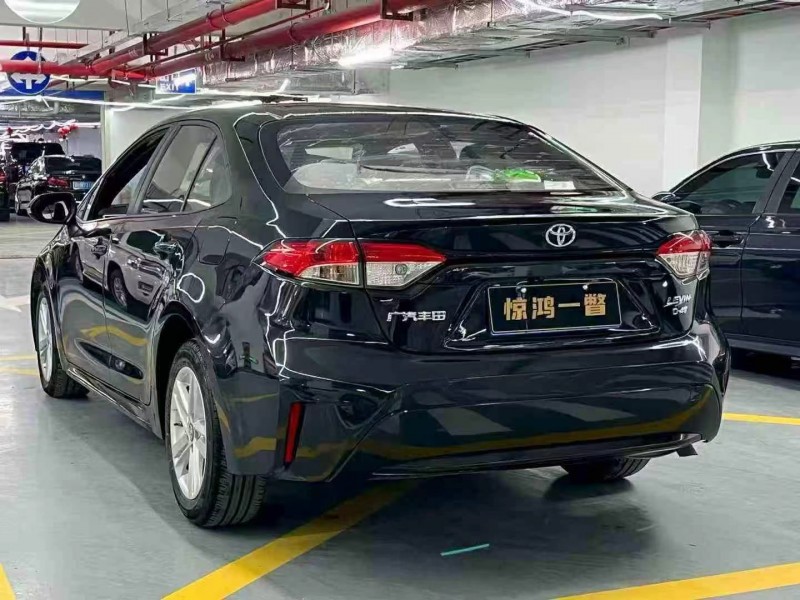深圳22年丰田雷凌8
