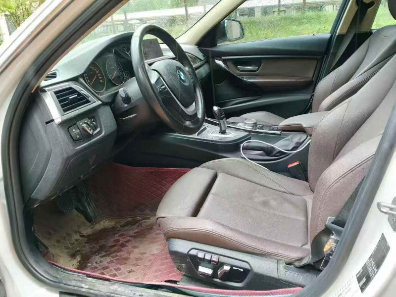 开封19年宝马3系4